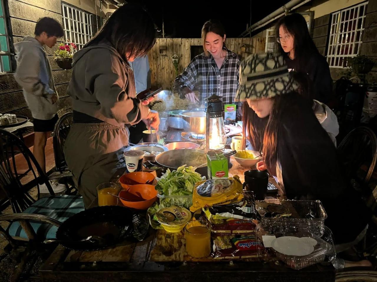 Rafiki House Hotel Nanyuki Bagian luar foto